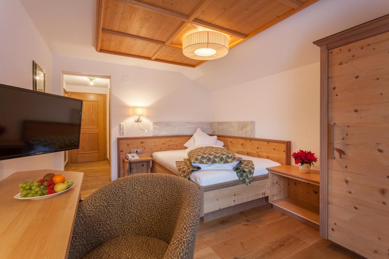 Hotel Olympia Ischgl Exteriör bild