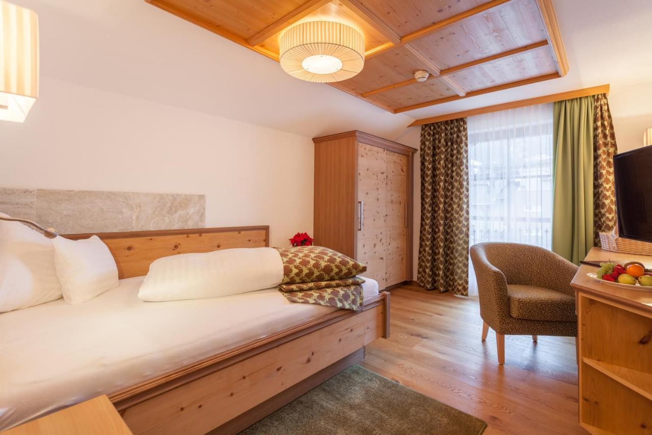 Hotel Olympia Ischgl Exteriör bild