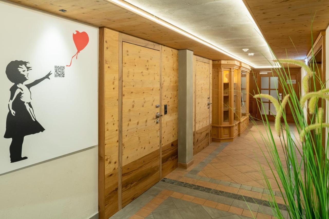 Hotel Olympia Ischgl Exteriör bild