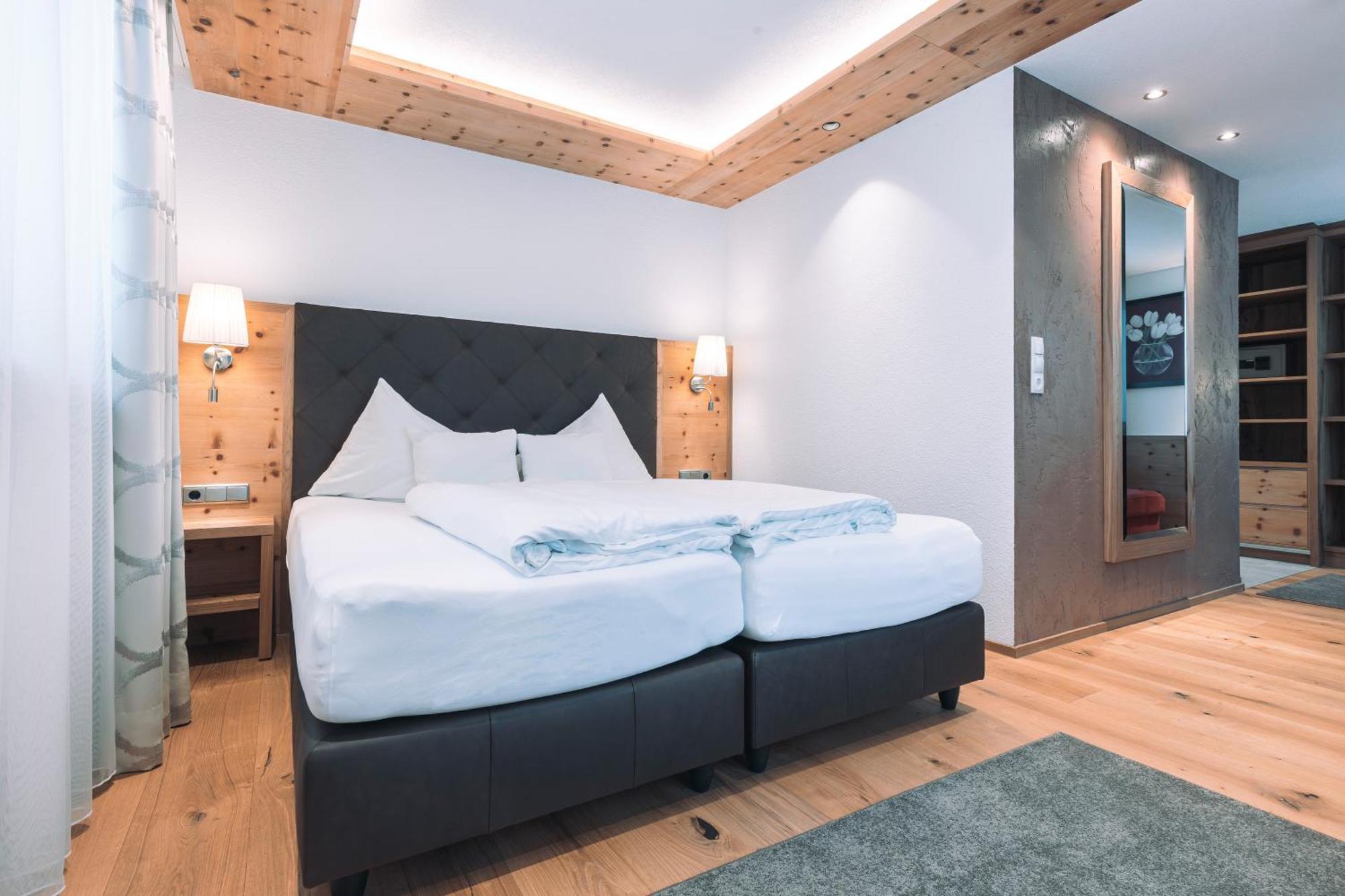 Hotel Olympia Ischgl Exteriör bild