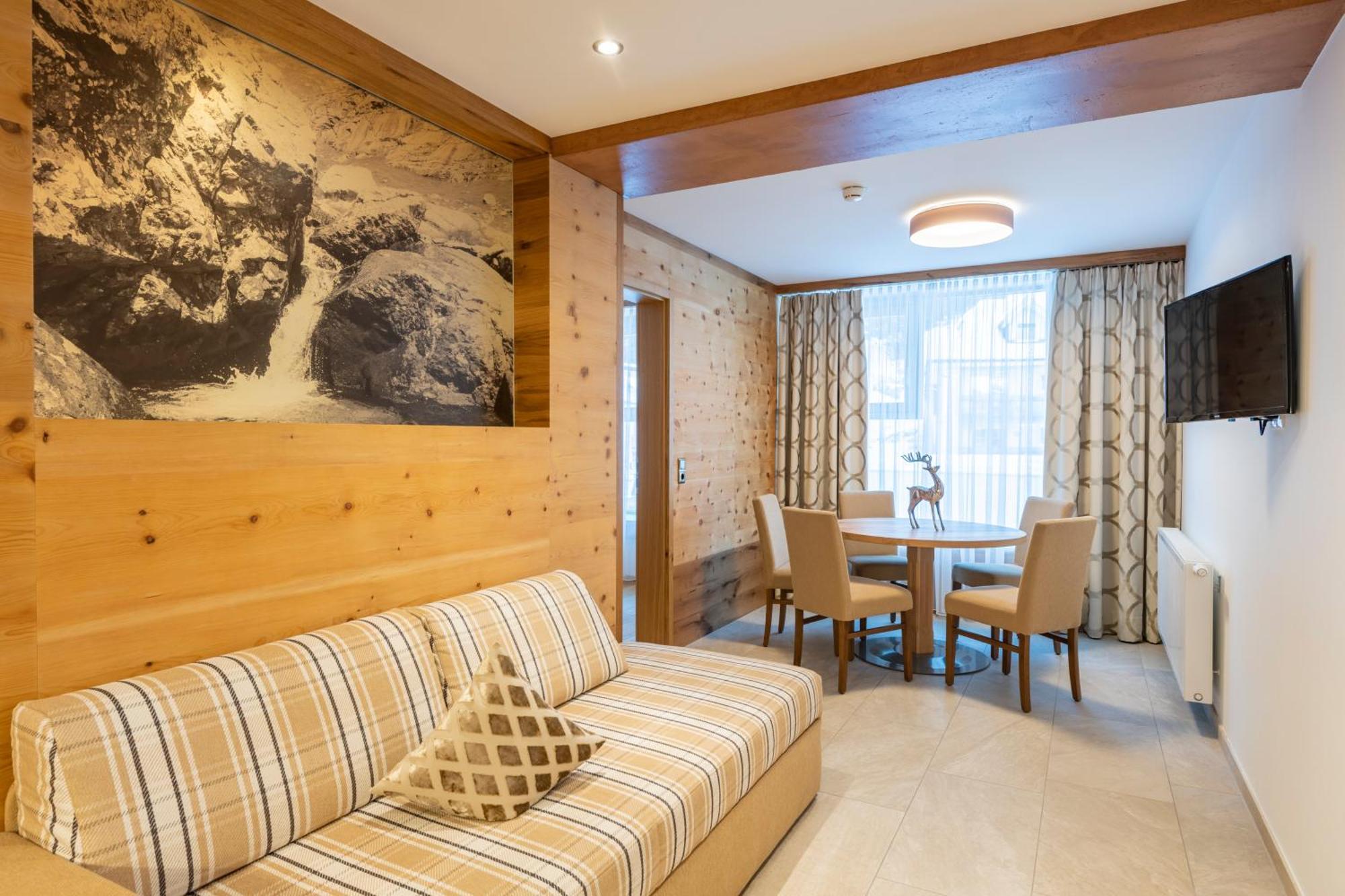 Hotel Olympia Ischgl Exteriör bild
