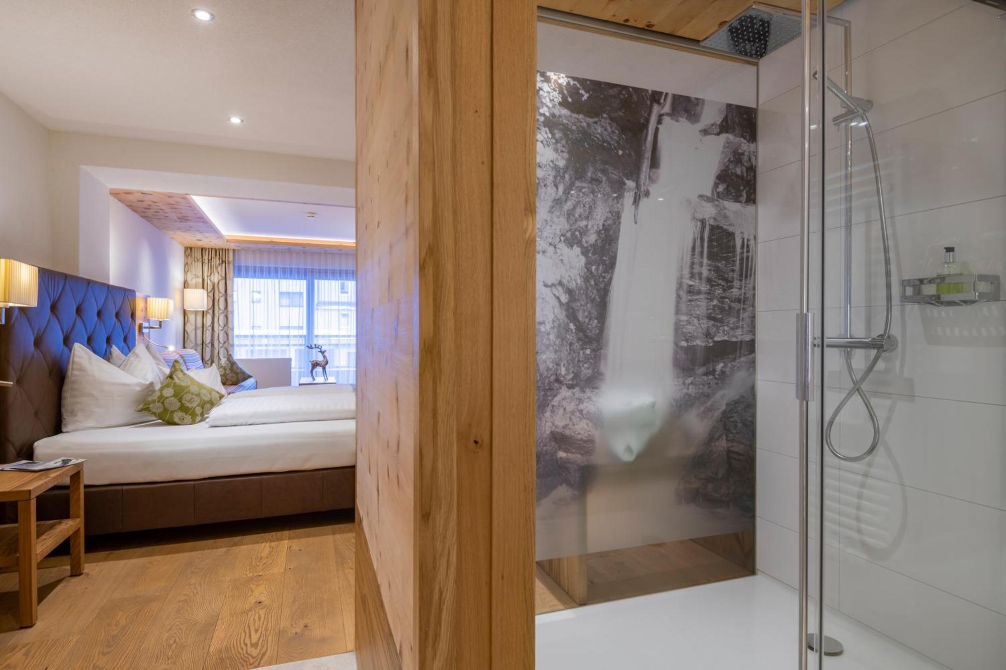 Hotel Olympia Ischgl Exteriör bild